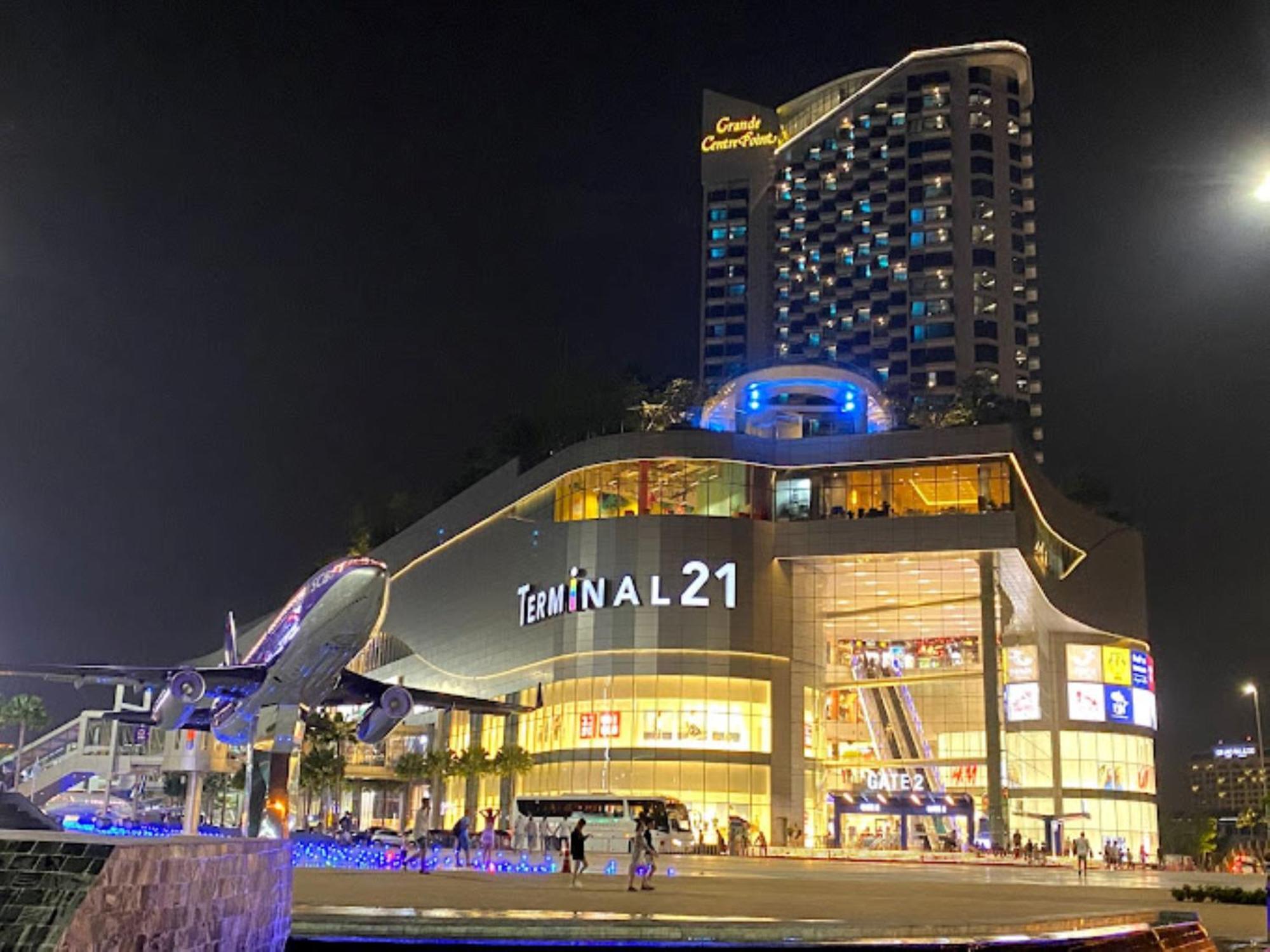 Отель Golden Tulip Essential Паттайя Экстерьер фото